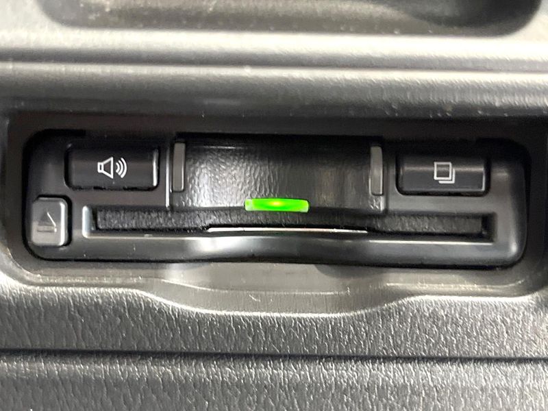 2021 Mazda CX-30 5BA-DMEP (UW-6a64283e88db7)[27]