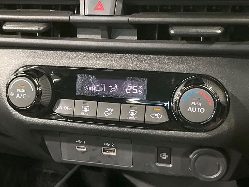 2021 Nissan Note 6AA-E13 (UW-6a64284766c91)[11]