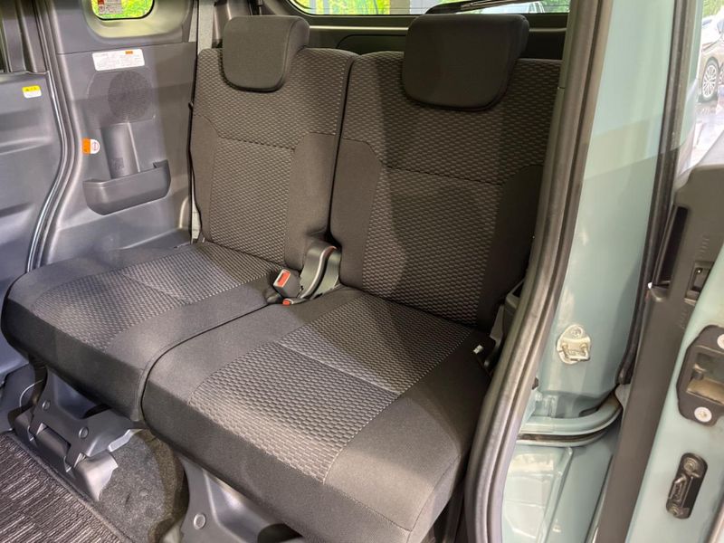 2020 Toyota Pixis Mega 4BA-LA700A (UW-6a64298d5262c)[15]