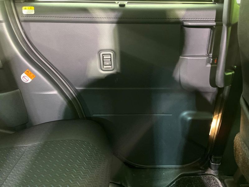 2021 Toyota Roomy 5BA-M900A (UW-6a6429b2be693)[22]