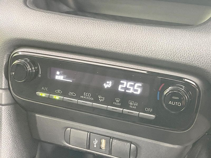2023 Toyota Yaris 6AA-MXPH15 (UW-6a642a3a690be)[25]