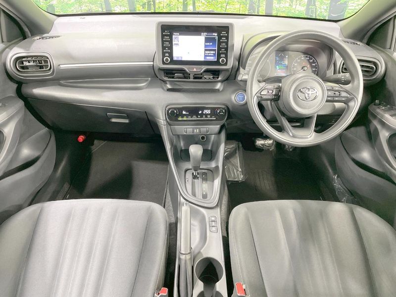 2023 Toyota Yaris 6AA-MXPH15 (UW-6a642a3a690be)[11]