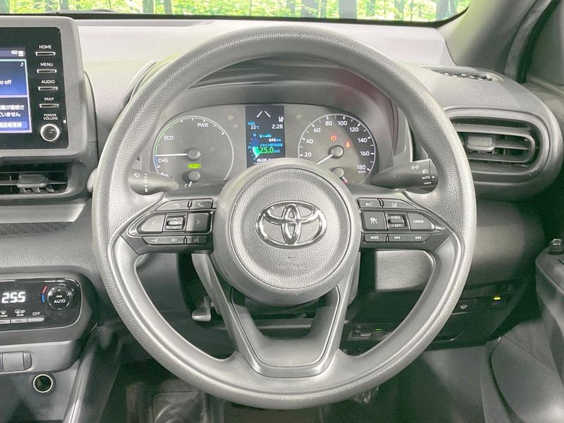 2023 Toyota Yaris 6AA-MXPH15 (UW-6a642a3a690be)[12]