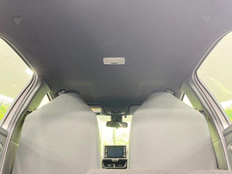 2023 Toyota Yaris 6AA-MXPH15 (UW-6a642a3a690be)[7]