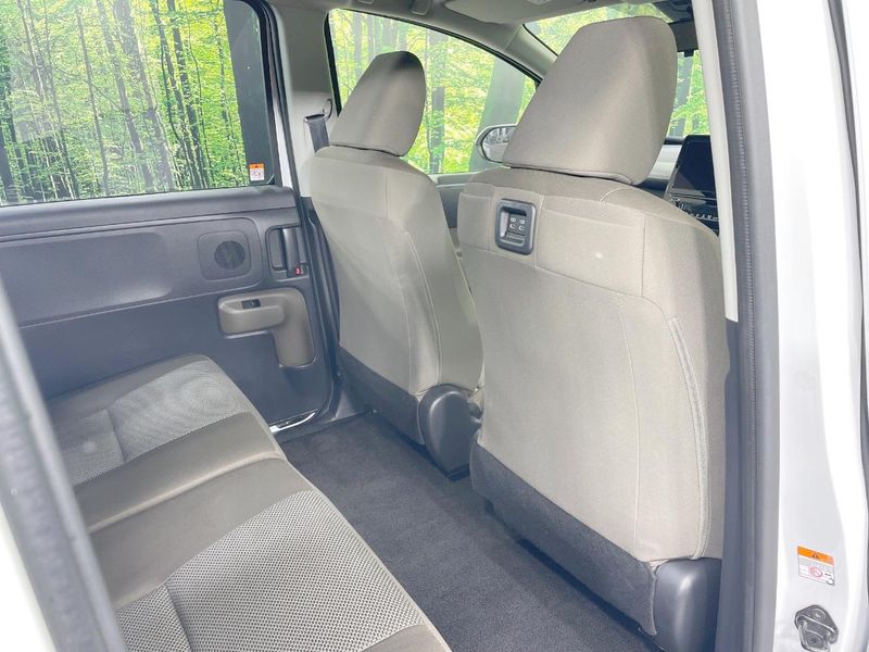 2025 Toyota Sienta 6AA-MXPL15G (UW-6a642a548774d)[16]