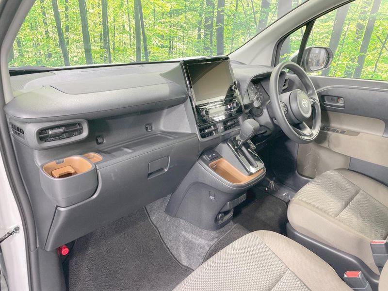 2025 Toyota Sienta 6AA-MXPL15G (UW-6a642a548774d)[18]