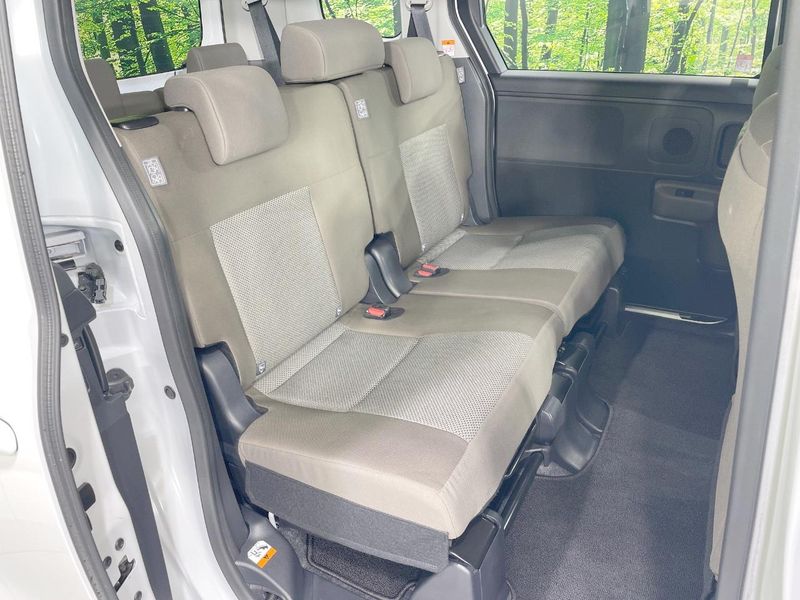 2025 Toyota Sienta 6AA-MXPL15G (UW-6a642a548774d)[24]