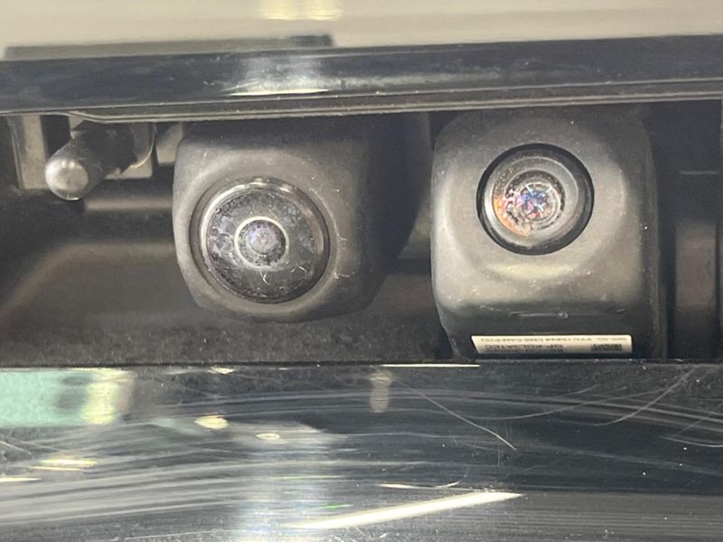 2023 Toyota Prius 6LA-MXWH61 (UW-6a642a67a1408)[21]