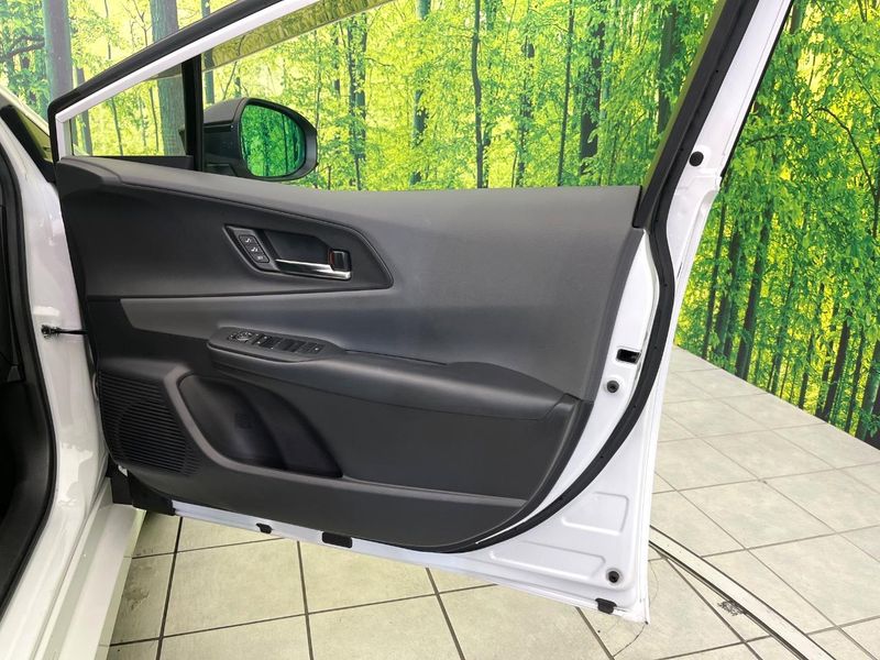 2023 Toyota Prius 6AA-MXWH65 (UW-6a642a68327c7)[29]