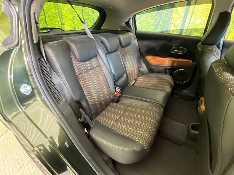 2017 Honda Vezel DAA-RU3 (UW-6a642aaf2df74)[28]