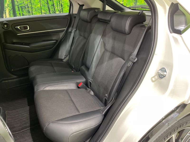 2022 Honda Vezel 6AA-RV5 (UW-6a642ab764745)[21]