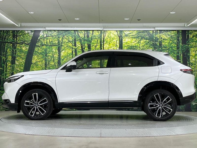 2022 Honda Vezel 6AA-RV5 (UW-6a642ab764745)[12]