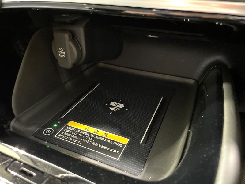2022 Honda Vezel 6AA-RV5 (UW-6a642ab9bd2fb)[18]