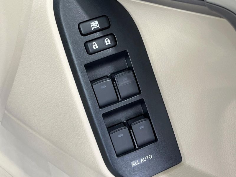 2023 Toyota Land Cruiser Prado 3BA-TRJ150W (UW-6a642aebaa205)[5]