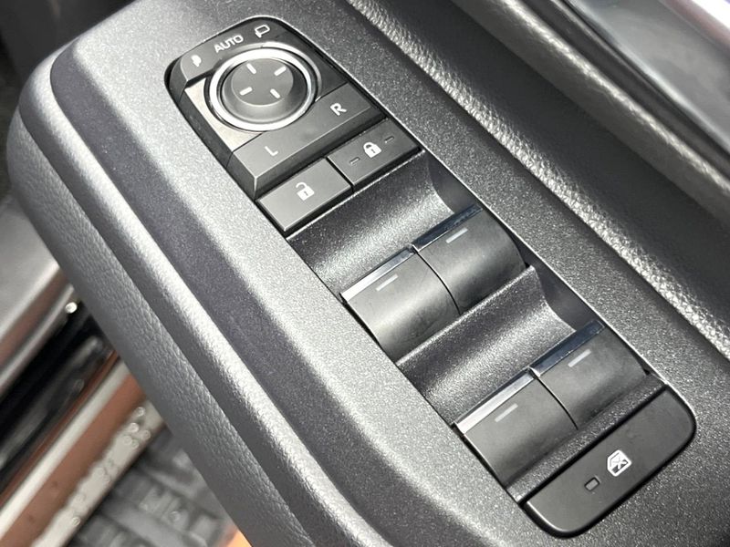 2024 Toyota Land Cruiser 250 3BA-TRJ250W (UW-6a642af207211)[22]