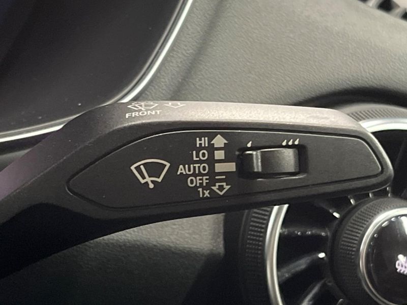 2016 Audi TT Coupe ABA-FVCHH (UW-6a642af7d3419)[20]