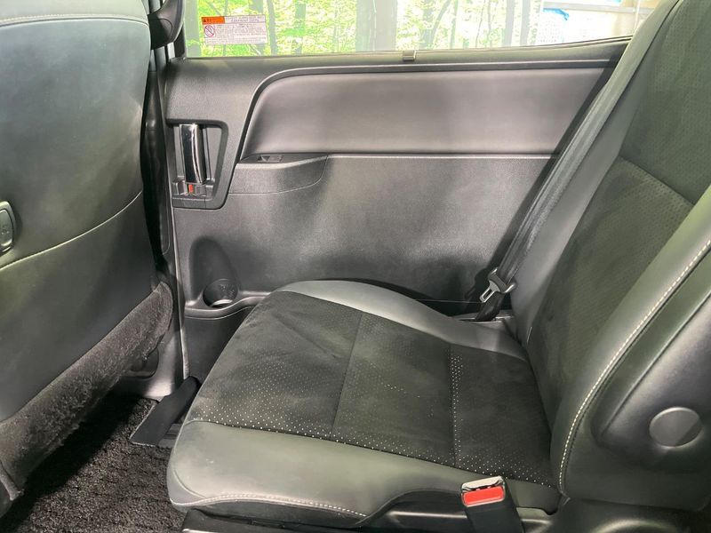 2021 Toyota Voxy 3BA-ZRR80W (UW-6a642b4d0aca5)[25]