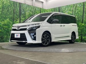 2017 Toyota Voxy DBA-ZRR85W