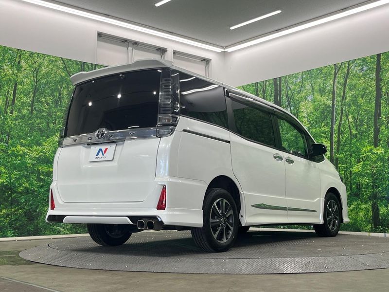 2017 Toyota Voxy DBA-ZRR85W (UW-6a642b4ec8d47)[28]