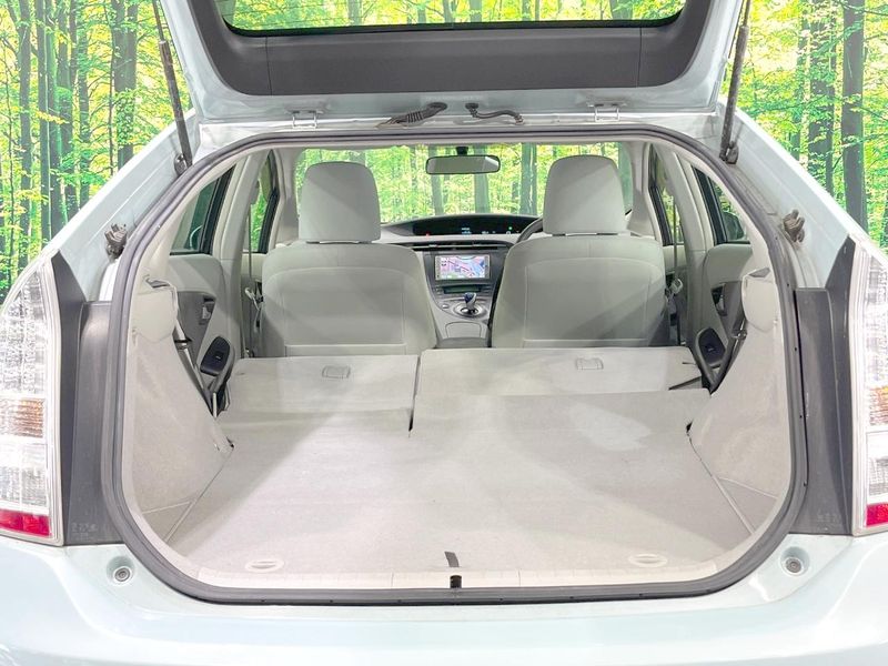 2010 Toyota Prius DAA-ZVW30 (UW-6a642b5d36dbf)[11]