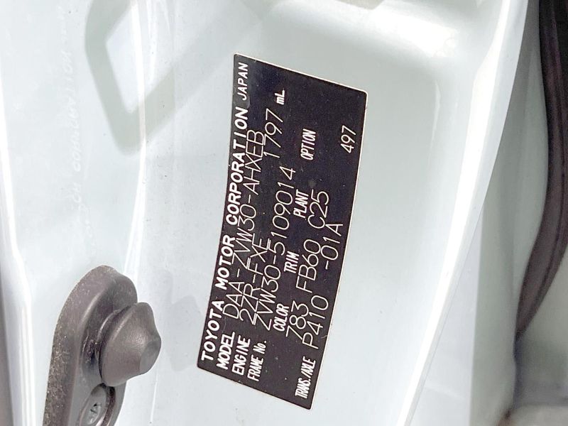 2010 Toyota Prius DAA-ZVW30 (UW-6a642b5d36dbf)[1]