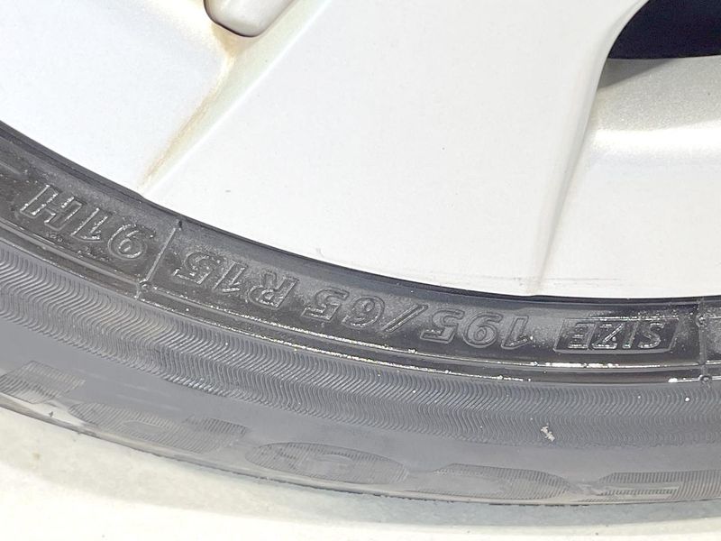 2010 Toyota Prius DAA-ZVW30 (UW-6a642b5d36dbf)[24]