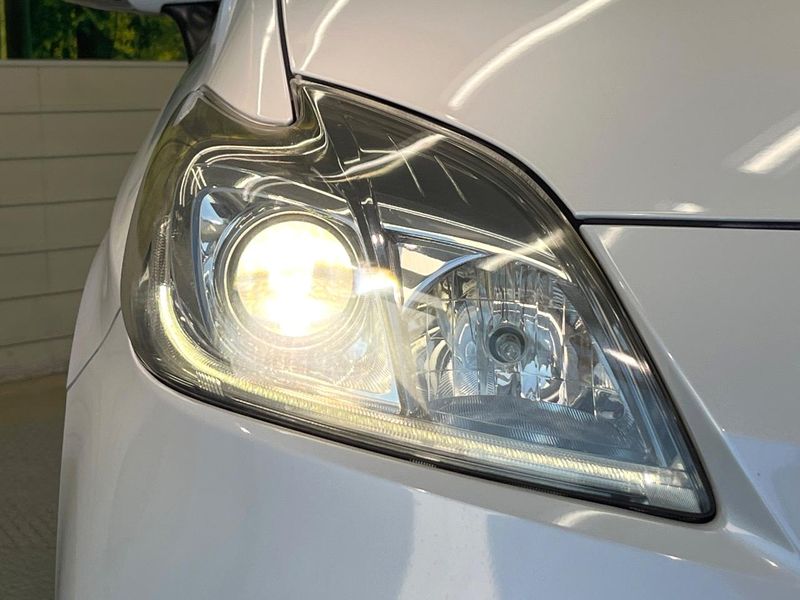 2012 Toyota Prius DAA-ZVW30 (UW-6a642b5fb088e)[8]