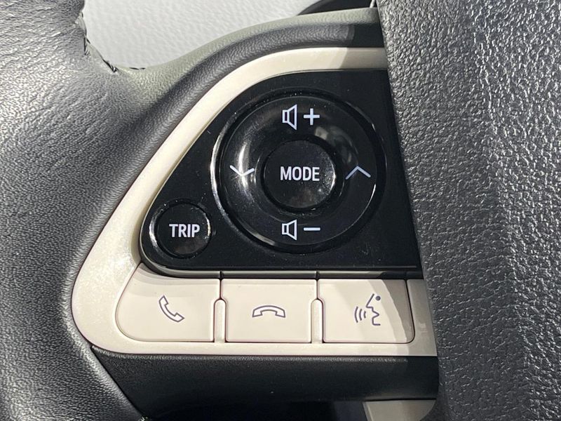 2016 Toyota Prius DAA-ZVW51 (UW-6a642b6d58c4f)[19]