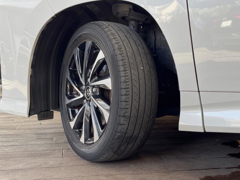 2023 Toyota Noah 6AA-ZWR90W (UW-6a642b81620c3)[10]