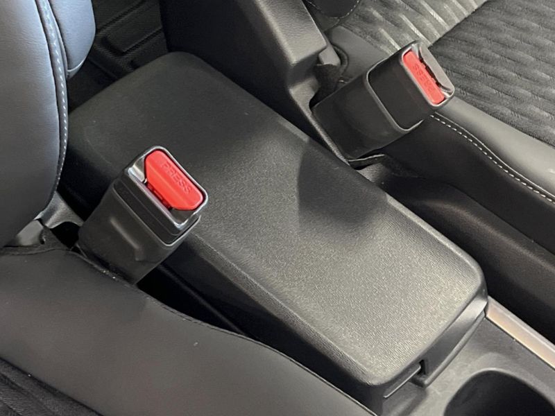 2023 Toyota Noah 6AA-ZWR90W (UW-6a642b81620c3)[19]