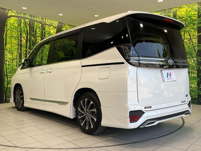 2023 Toyota Voxy 6AA-ZWR90W (UW-6a642b8470a5e)[29]