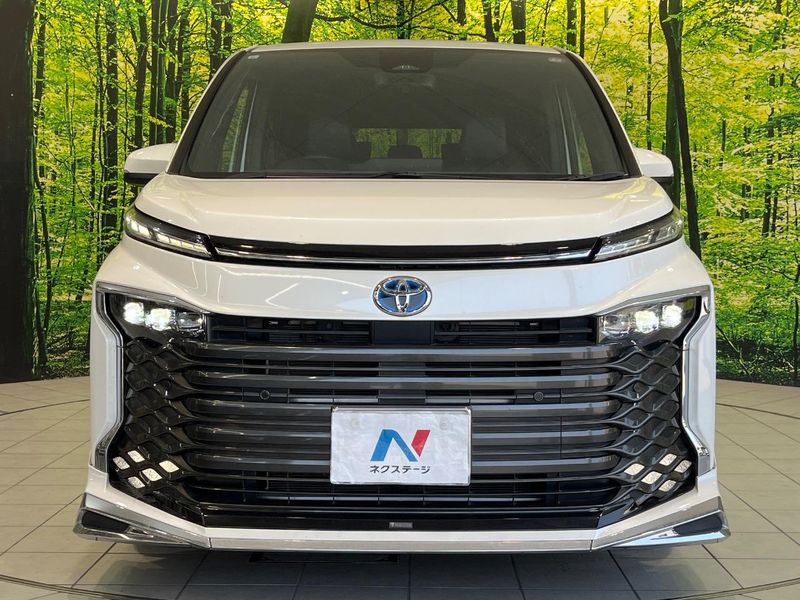 2023 Toyota Voxy 6AA-ZWR90W (UW-6a642b8470a5e)[21]