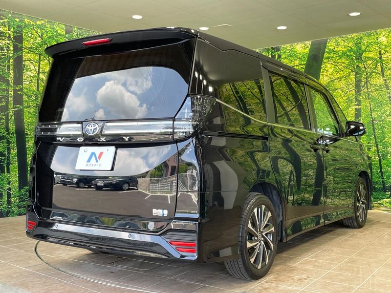 2023 Toyota Voxy 6AA-ZWR90W (UW-6a642b87491e4)[23]