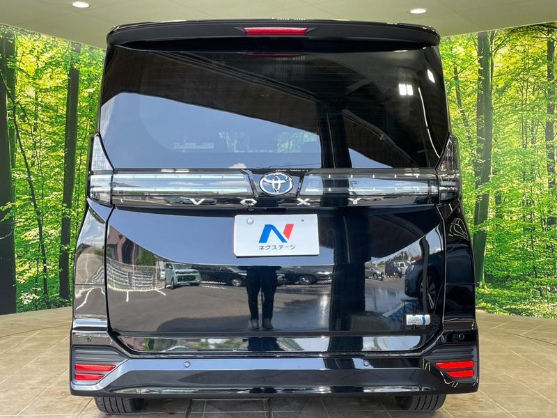 2023 Toyota Voxy 6AA-ZWR90W (UW-6a642b87491e4)[22]