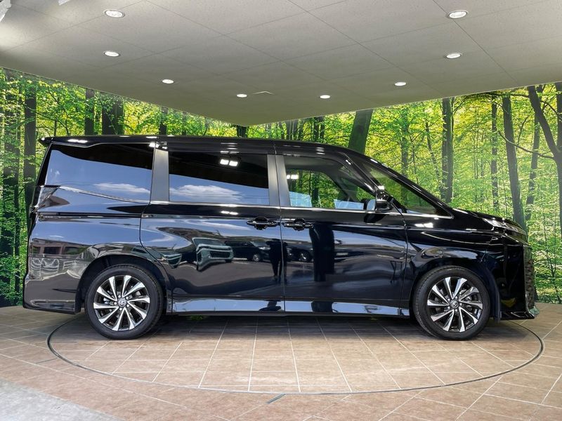 2023 Toyota Voxy 6AA-ZWR90W (UW-6a642b87491e4)[24]