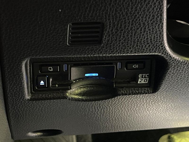 2024 Toyota Voxy 6AA-ZWR90W (UW-6a642b8d4b4a2)[22]
