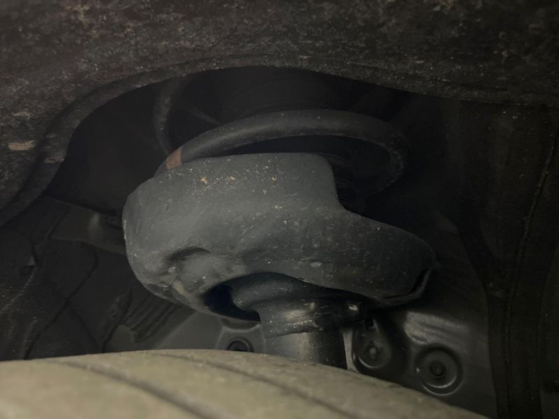 2024 Toyota Voxy 6AA-ZWR90W (UW-6a642b8e0bd1d)[11]