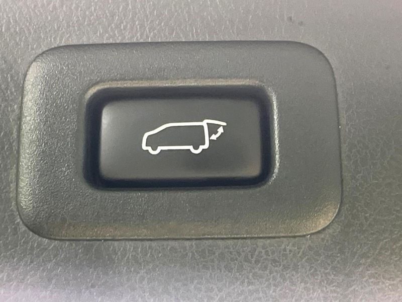 2021 Toyota Alphard 3BA-AGH30W (UW-6a65791fe0674)[17]