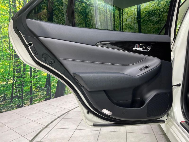 2018 Toyota Crown Hybrid DAA-AWS211 (UW-6a65793c6b08d)[25]