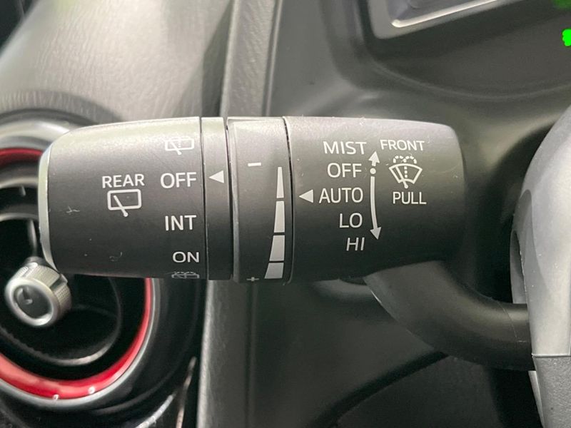 2023 Mazda Mazda2 5BA-DJLAS (UW-6a6579b1e292a)[17]