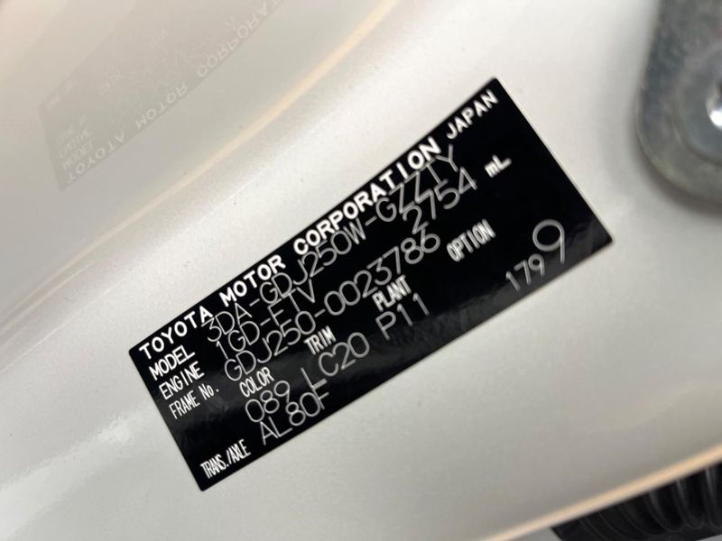 2025 Toyota Land Cruiser 250 3DA-GDJ250W (UW-6a6579e57c0c9)[1]