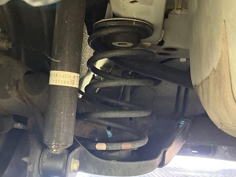 2014 Honda Fit Hybrid DAA-GP5 (UW-6a657a0193d4e)[24]