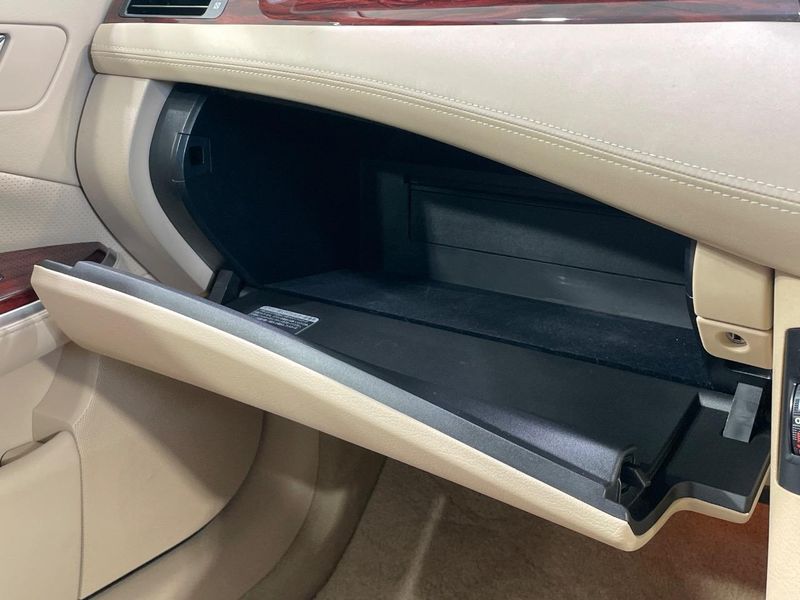 2012 Toyota Crown DBA-GRS200 (UW-6a657a0a5a698)[24]