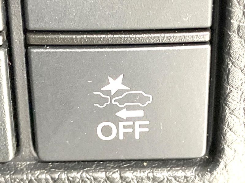 2019 Honda N-BOX CUSTOM DBA-JF3 (UW-6a657a6b93d9d)[18]