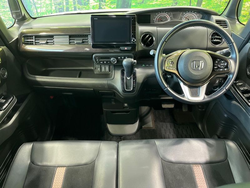 2017 Honda N-BOX CUSTOM DBA-JF3 (UW-6a657a70a2da6)[25]