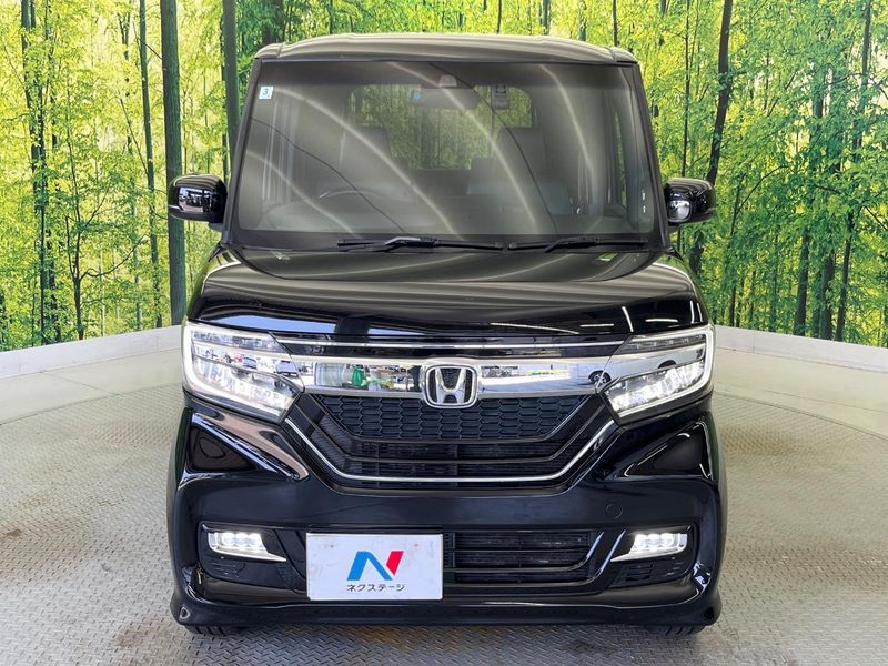 2018 Honda N-BOX CUSTOM DBA-JF3 (UW-6a657a7111ef2)[15]
