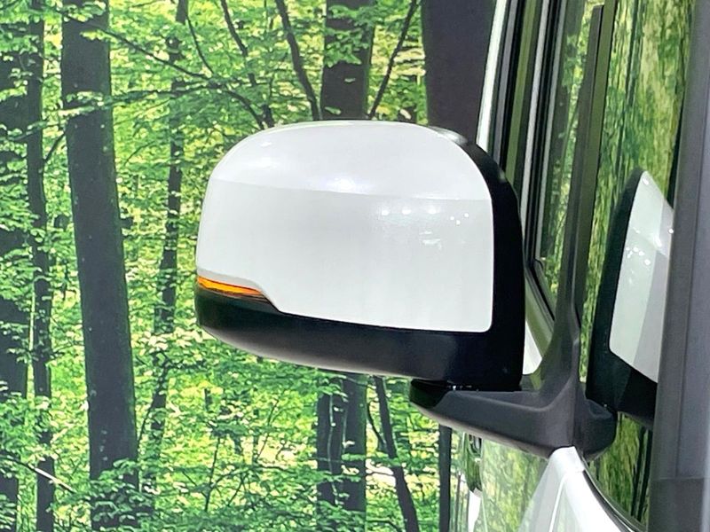 2025 Honda N-BOX CUSTOM 6BA-JF5 (UW-6a657a900a7ac)[11]