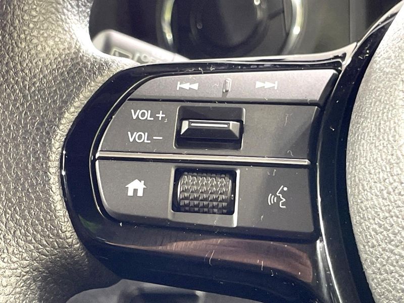 2025 Honda N-BOX CUSTOM 6BA-JF5 (UW-6a657a900a7ac)[27]