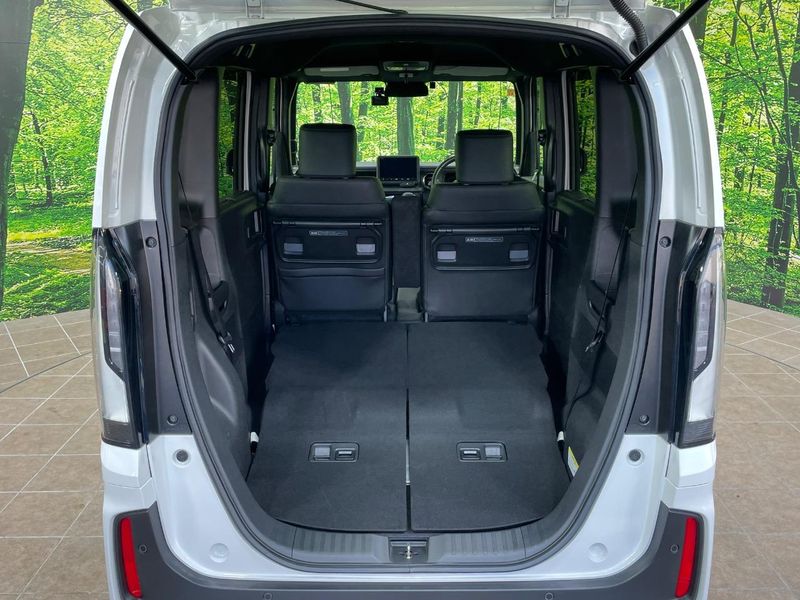 2023 Honda N-BOX CUSTOM 6BA-JF5 (UW-6a657a992bc67)[24]