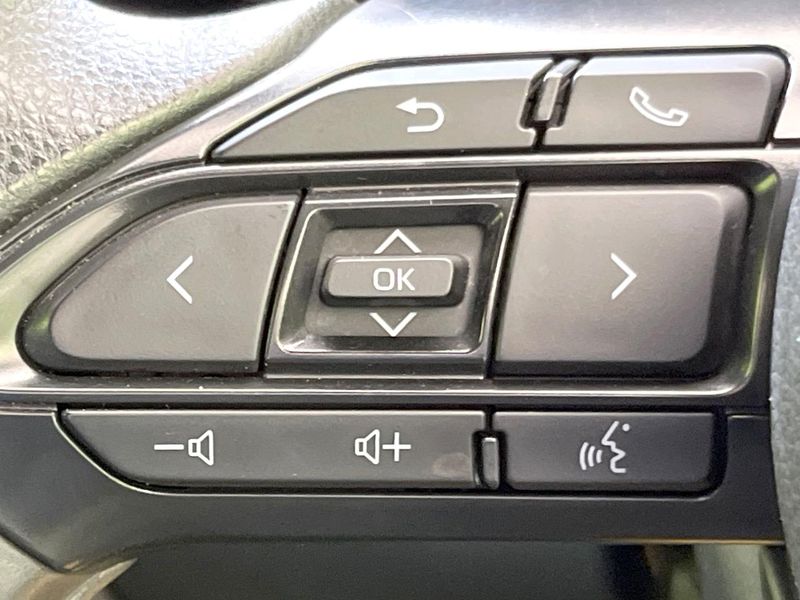 2023 Toyota Yaris 5BA-KSP210 (UW-6a657acca3638)[14]